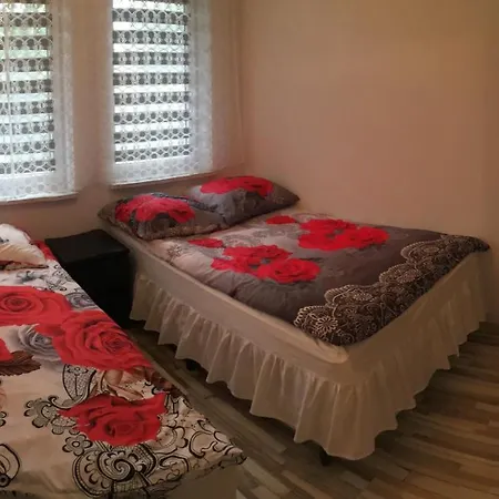 Pokoje Goscinne Koral *